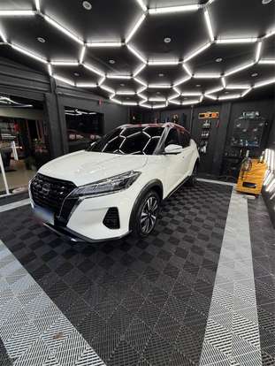 NISSAN-KICKS-2023