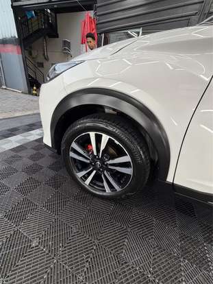 NISSAN-KICKS-2023