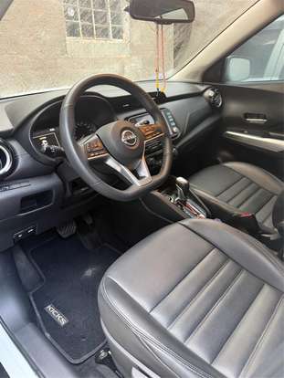 NISSAN-KICKS-2023