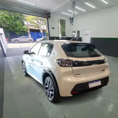 PEUGEOT-208-2025