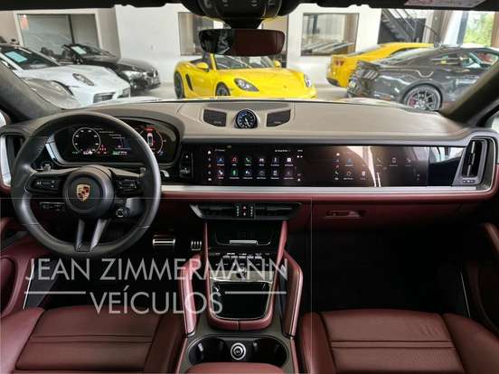 PORSCHE-CAYENNE-2024