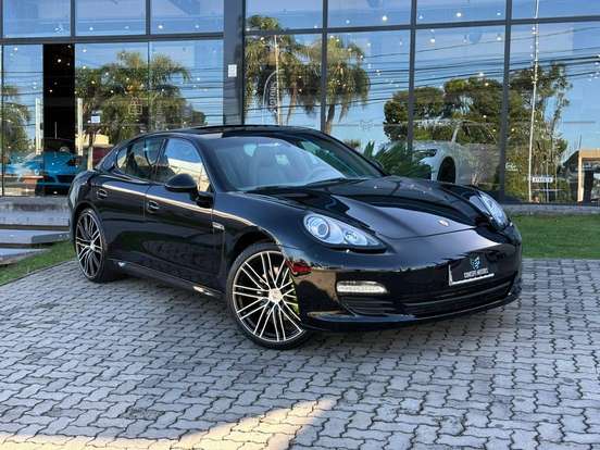 PORSCHE-PANAMERA-2011