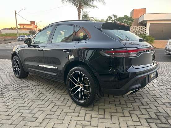 PORSCHE-MACAN-2024