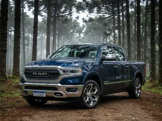 RAM 1500 5.7 V8 GASOLINA LIMITED CD 4X4 AUTOMÁTICO RAM 1500 5.7 V8 GASOLINA LIMITED CD 4X4 AUTOMÁTICO