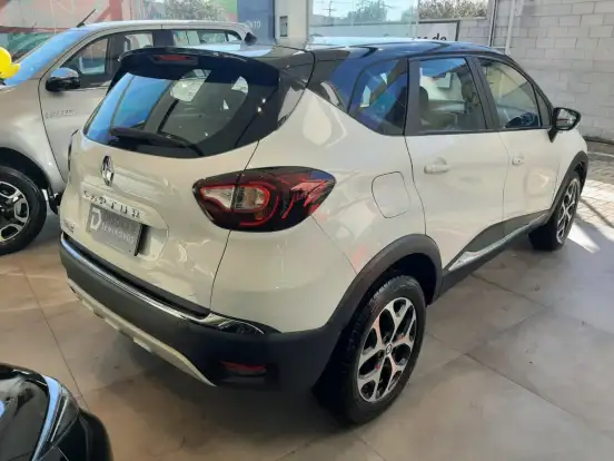 RENAULT-CAPTUR-2020
