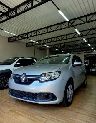 RENAULT SANDERO 1.6 EXPRESSION 8V FLEX 4P MANUAL RENAULT SANDERO 1.6 EXPRESSION 8V FLEX 4P MANUAL