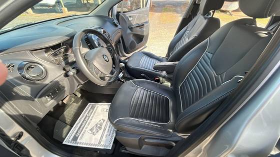 RENAULT CAPTUR 1.6 16V SCE FLEX INTENSE X-TRONIC