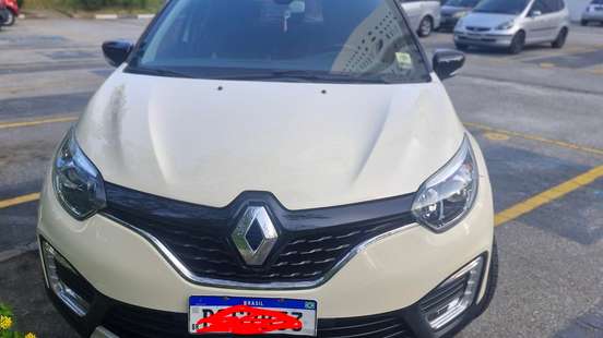 RENAULT-CAPTUR-2017
