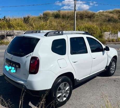 RENAULT-DUSTER-2019