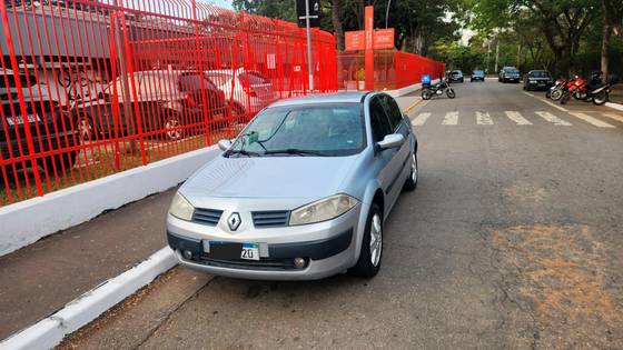 RENAULT MEGANE 1.6 EXPRESSION 16V FLEX 4P MANUAL
