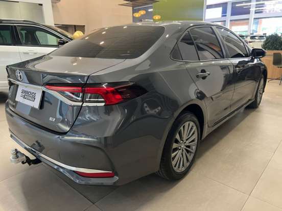 TOYOTA-COROLLA-2025