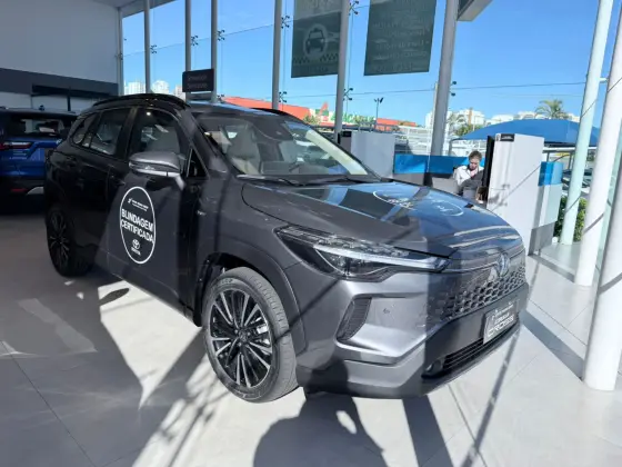 TOYOTA COROLLA CROSS 1.8 VVT-I HYBRID FLEX XRX CVT TOYOTA COROLLA CROSS 1.8 VVT-I HYBRID FLEX XRX CVT