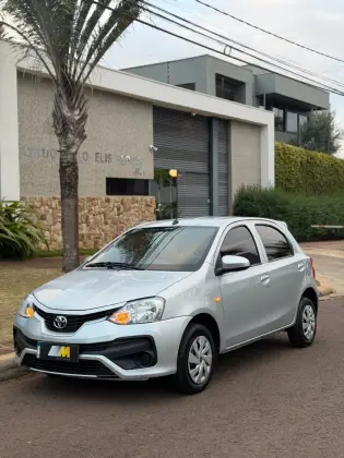 TOYOTA ETIOS 1.3 X 16V FLEX 4P AUTOMÁTICO TOYOTA ETIOS 1.3 X 16V FLEX 4P AUTOMÁTICO