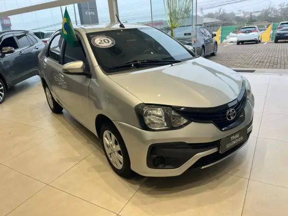 TOYOTA ETIOS 1.5 X PLUS 16V FLEX 4P AUTOMÁTICO
