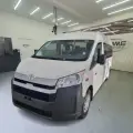 TOYOTA HIACE 2.8 D-4D TURBO DIESEL MINIBUS 15+1 DX AUTOMÁTICO TOYOTA HIACE 2.8 D-4D TURBO DIESEL MINIBUS 15+1 DX AUTOMÁTICO