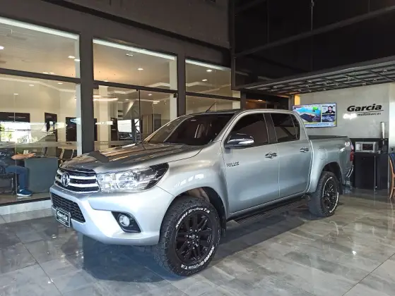 TOYOTA HILUX 2.8 SRV 4X4 CD 16V DIESEL 4P AUTOMÁTICO TOYOTA HILUX 2.8 SRV 4X4 CD 16V DIESEL 4P AUTOMÁTICO