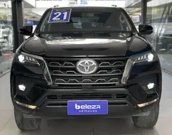 TOYOTA HILUX SW4 2.7 VVT-i FLEX SRV 7L 4X2 AUTOMÁTICO TOYOTA HILUX SW4 2.7 VVT-i FLEX SRV 7L 4X2 AUTOMÁTICO