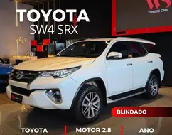 TOYOTA HILUX SW4 2.8 SRX 4X4 7 LUGARES 16V TURBO INTERCOOLER DIESEL 4P AUTOMÁTICO TOYOTA HILUX SW4 2.8 SRX 4X4 7 LUGARES 16V TURBO INTERCOOLER DIESEL 4P AUTOMÁTICO