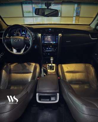 TOYOTA-HILUX SW4-2017
