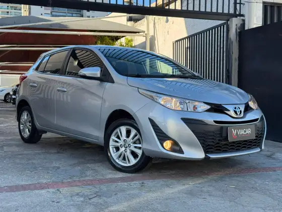 TOYOTA YARIS 1.3 16V FLEX XL MULTIDRIVE TOYOTA YARIS 1.3 16V FLEX XL MULTIDRIVE