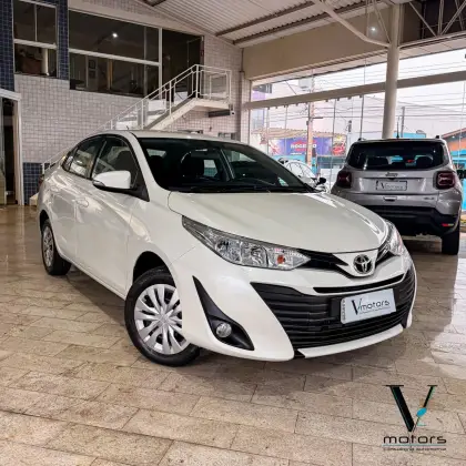 TOYOTA YARIS 1.5 16V FLEX SEDAN XL LIVE MULTIDRIVE TOYOTA YARIS 1.5 16V FLEX SEDAN XL LIVE MULTIDRIVE