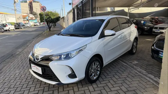 TOYOTA YARIS 1.5 16V FLEX XS MULTIDRIVE TOYOTA YARIS 1.5 16V FLEX XS MULTIDRIVE