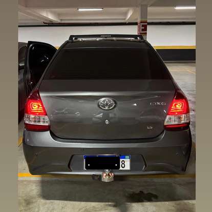 TOYOTA-ETIOS-2021