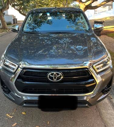 TOYOTA HILUX 2.8 D-4D TURBO DIESEL CD SRX LIMITED 4X4 AUTOMÁTICO