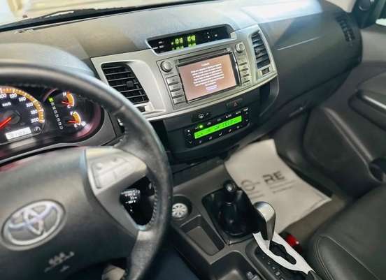 TOYOTA-HILUX-2013