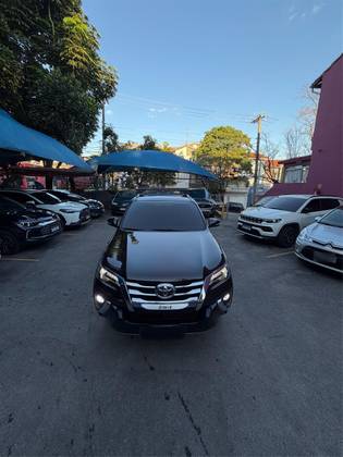 TOYOTA HILUX SW4 2.8 SRX 4X4 16V TURBO INTERCOOLER DIESEL 4P AUTOMÁTICO
