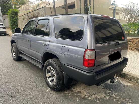 TOYOTA-HILUX SW4-1998