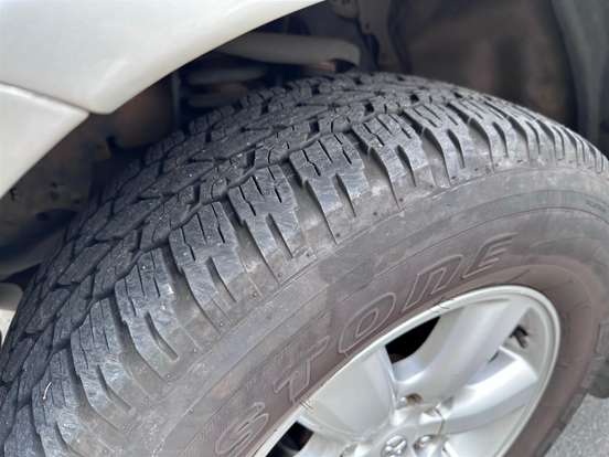 TOYOTA-HILUX SW4-2009