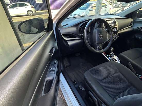 TOYOTA-YARIS-1.5 16V FLEX SEDAN XL MULTIDRIVE TOYOTA-YARIS-2018