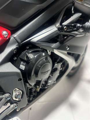 TRIUMPH-DAYTONA 675R ABS-2016