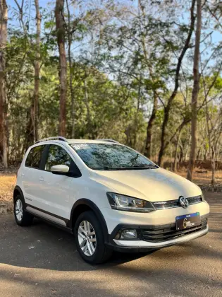 VOLKSWAGEN CROSSFOX 1.6 MSI FLEX 16V 4P MANUAL VOLKSWAGEN CROSSFOX 1.6 MSI FLEX 16V 4P MANUAL