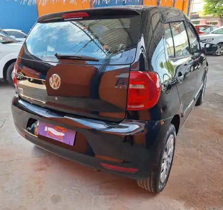 VOLKSWAGEN-FOX-2012