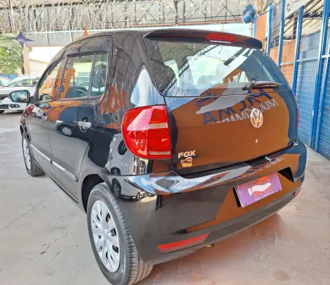 VOLKSWAGEN-FOX-2012