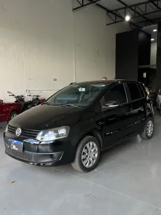 VOLKSWAGEN FOX 1.0 MI TREND 8V FLEX 4P MANUAL VOLKSWAGEN FOX 1.0 MI TREND 8V FLEX 4P MANUAL