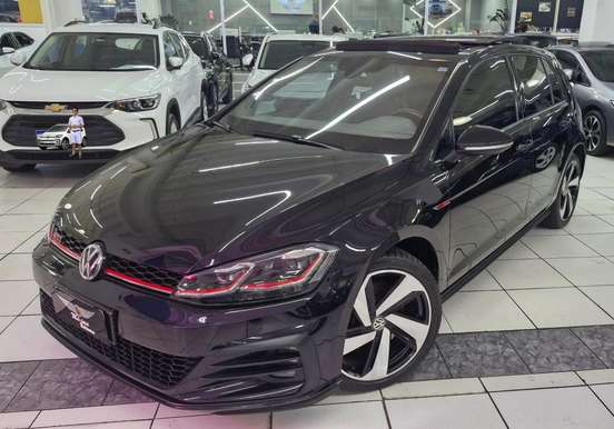 VOLKSWAGEN-GOLF-2019