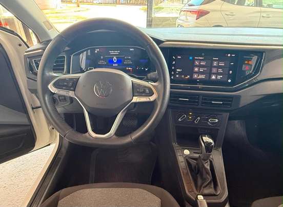 VOLKSWAGEN-POLO-2024