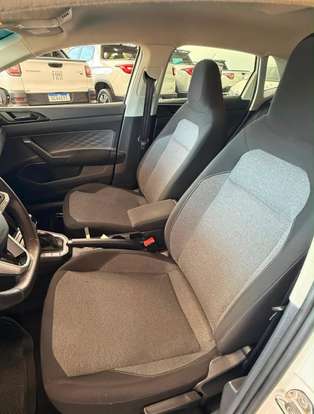VOLKSWAGEN-POLO-2024