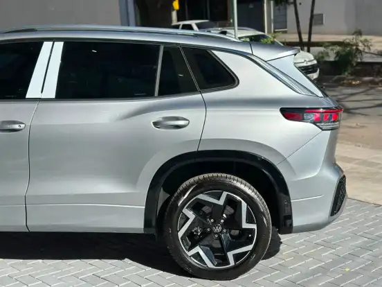 VOLKSWAGEN-TIGUAN-2.0 350 TSI GASOLINA R-LINE 4MOTION AUTOMÁTICO VOLKSWAGEN-TIGUAN-2026