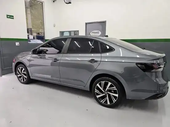 VOLKSWAGEN-VIRTUS-2025