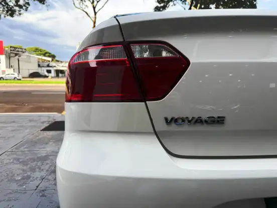 VOLKSWAGEN-VOYAGE-2022