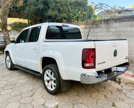 VOLKSWAGEN-AMAROK-2019
