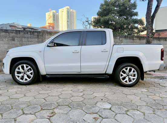 VOLKSWAGEN-AMAROK-2019