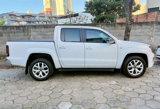VOLKSWAGEN-AMAROK-2019