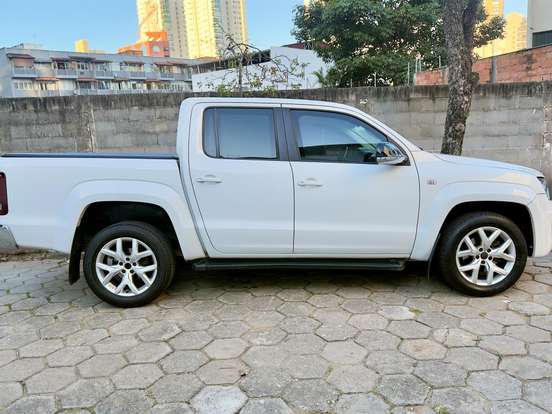 VOLKSWAGEN-AMAROK-3.0 V6 TDI DIESEL HIGHLINE CD 4MOTION AUTOMÁTICO VOLKSWAGEN-AMAROK-2019
