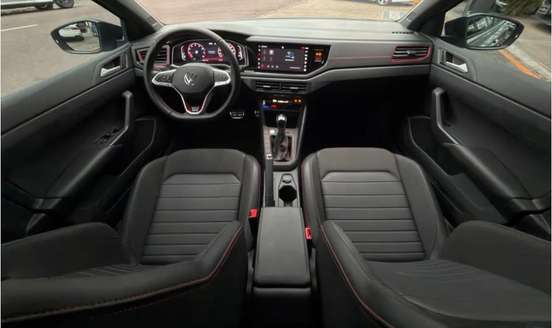 VOLKSWAGEN-POLO-2024