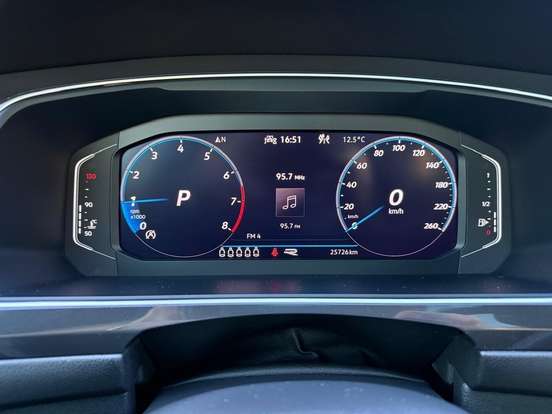 VOLKSWAGEN-TIGUAN-2.0 300 TSI GASOLINA ALLSPACE R-LINE AUTOMÁTICO VOLKSWAGEN-TIGUAN-2024